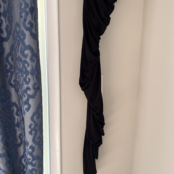 Norma Kamali DIANA DRESS black one shoulder - Picture 5 of 16